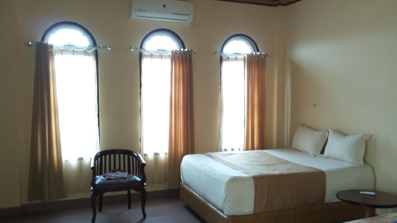 Hotel Ar - Riyadh Kualatungkal Esterno foto